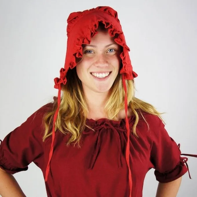 Leonardo Carbone 17th-18th Century Cap Annique Red 1 Leonardo Carbone 17th-18th Century Cap Annique Red