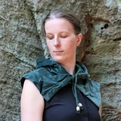 Leonardo Carbone Chaperon With Collar, Green -Medieval Clothing Sales Store chaperon with collar green 2