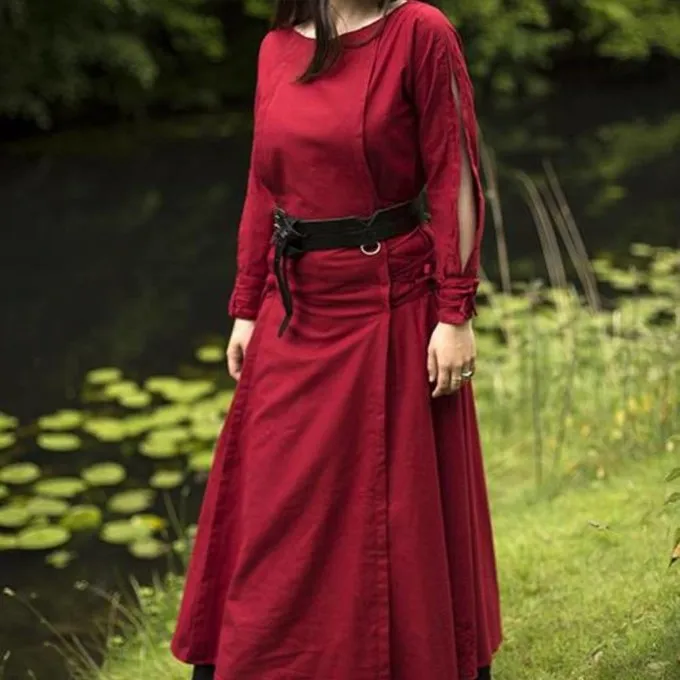 Epic Armoury Dress Morgaine, Red 1 Epic Armoury Dress Morgaine, Red