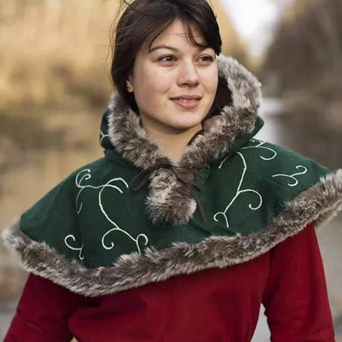 Epic Armoury Fur Hood Gisla, Green 2 Epic Armoury Fur Hood Gisla, Green - Image 2