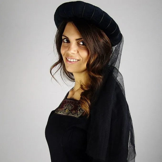 Leonardo Carbone Garland For Ladies, Black 4 Leonardo Carbone Garland For Ladies, Black - Image 4