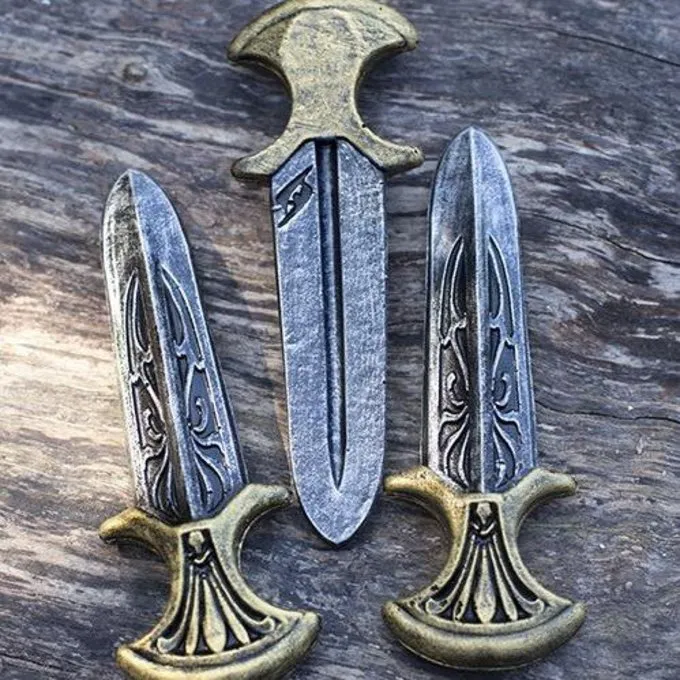 Epic Armoury LARP Assassin Inquisitor Throwing Knives Set Of 3 Pieces 2 Epic Armoury LARP Assassin Inquisitor Throwing Knives Set Of 3 Pieces - Image 2