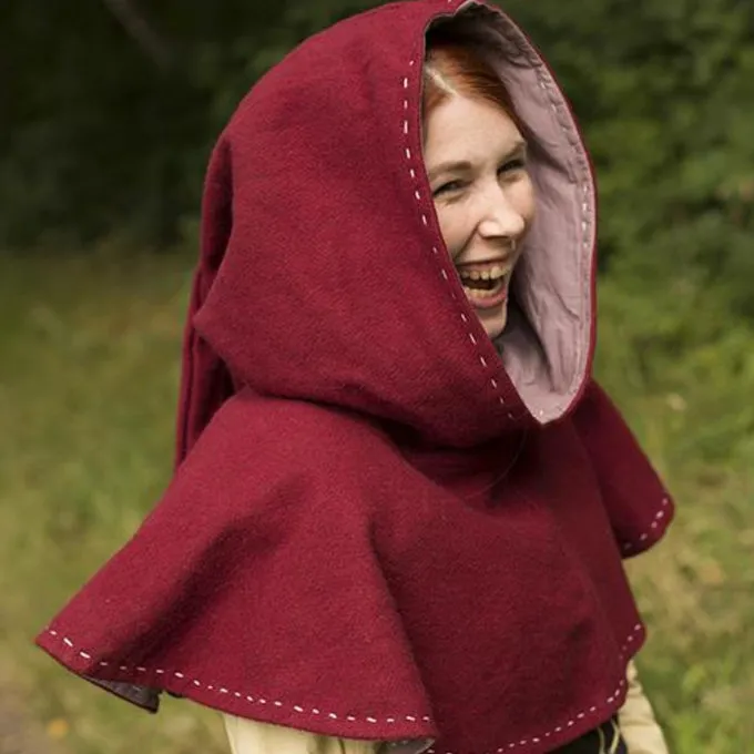 Epic Armoury Medieval Chaperon Erhard, Red 1 Epic Armoury Medieval Chaperon Erhard, Red