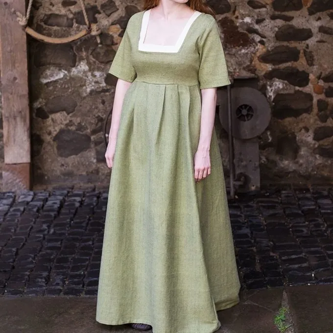 Burgschneider Medieval Dress Frideswinde Green 5 Burgschneider Medieval Dress Frideswinde Green - Image 5