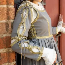 Epic Armoury Renaissance Dress Lucrezia, Gray -Medieval Clothing Sales Store renaissance dress lucrezia gray 3