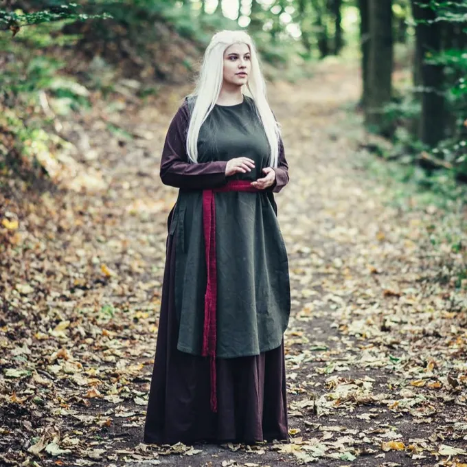 Leonardo Carbone Surcoat Sigrid, Green 2 Leonardo Carbone Surcoat Sigrid, Green - Image 2