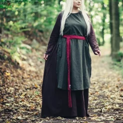 Leonardo Carbone Surcoat Sigrid, Green 7 Leonardo Carbone Surcoat Sigrid, Green -Medieval Clothing Sales Store surcoat sigrid green 2