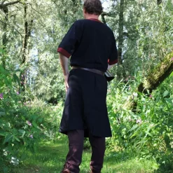 Leonardo Carbone Tunic Edgar, Black/red -Medieval Clothing Sales Store tunic edgar black red 2