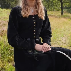 Velvet Cotehardie Christina, Black -Medieval Clothing Sales Store velvet cotehardie christina black 4